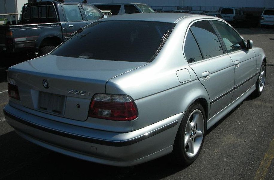  BMW 525 (E39) 1996-2004 :  11